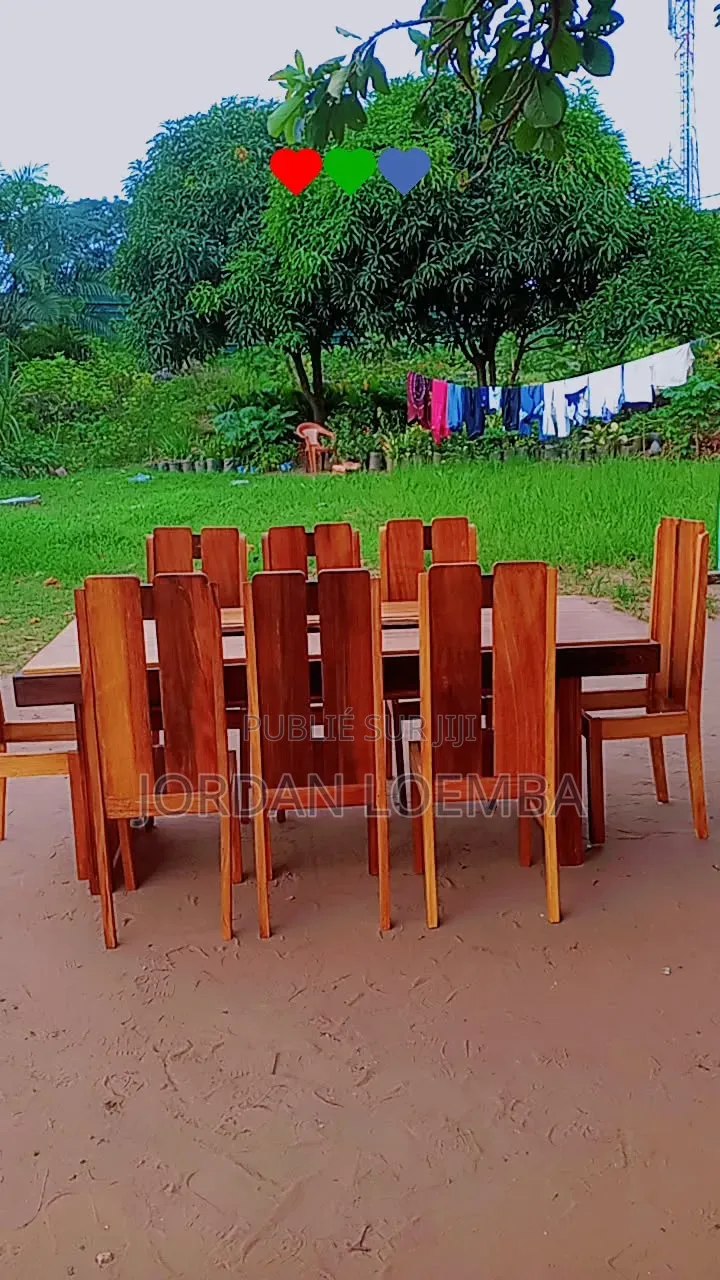 Table À Manger