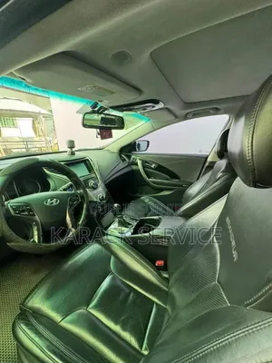 Hyundai H200 2012 Noir