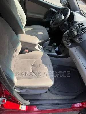 Toyota RAV4 2021 Rouge
