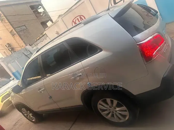 Kia Sportage 2023 Gris