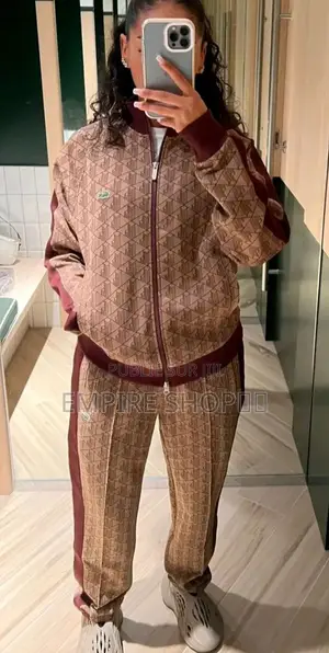 Ensemble Lacoste