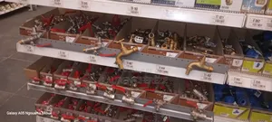 Pour Vous Les Plombiers Vos Produits Sont Disponibles À Ce Niveau