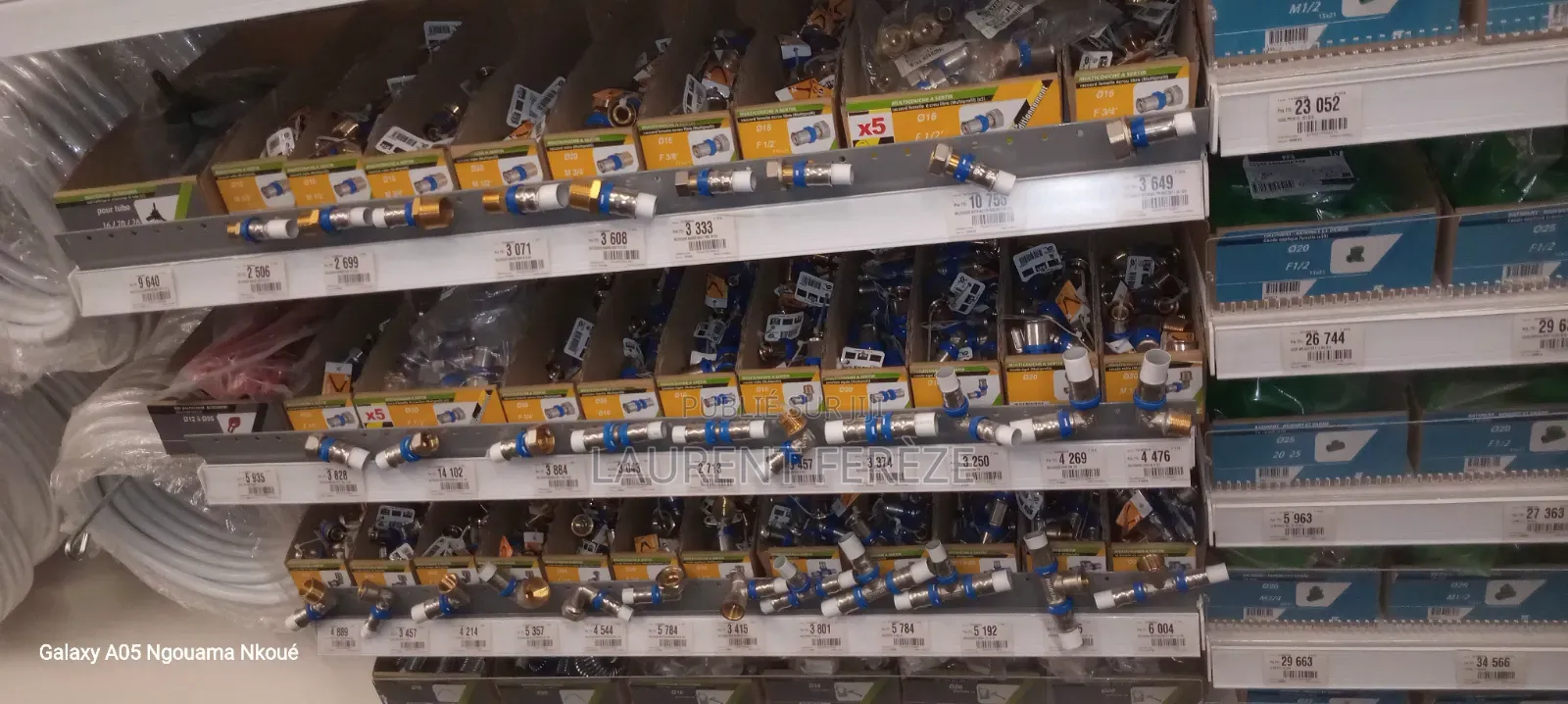 Pour Vous Les Plombiers Vos Produits Sont Disponibles À Ce Niveau