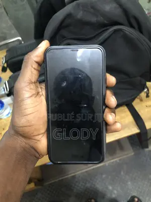Apple iPhone 11 64 GB Noir