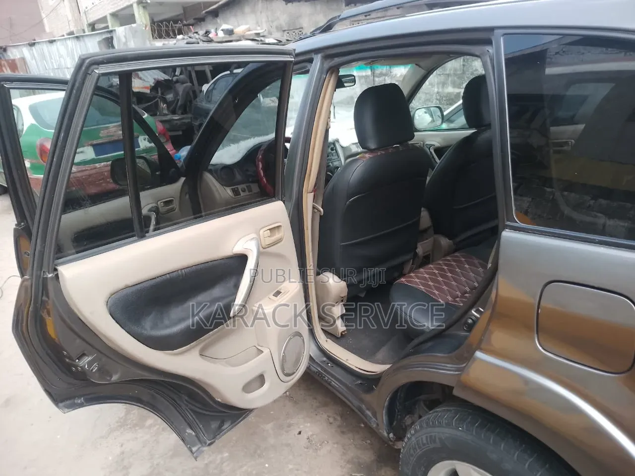 Toyota RAV4 2018 Gris