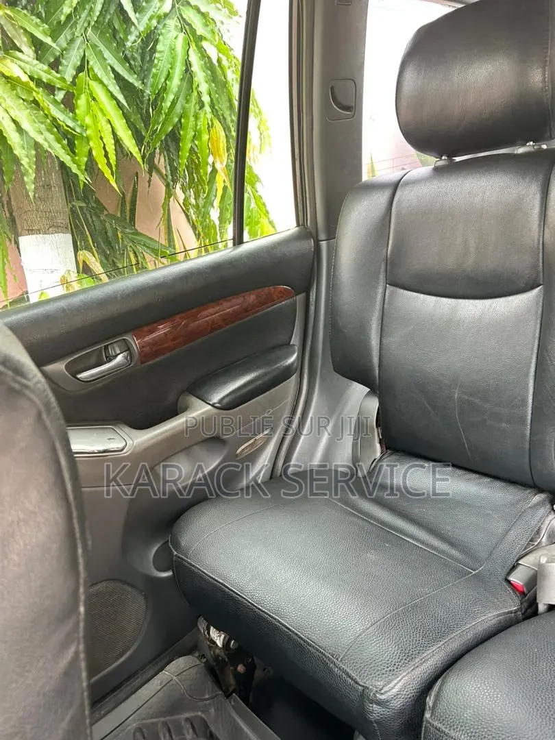 Toyota Land Cruiser Prado 2018 Noir