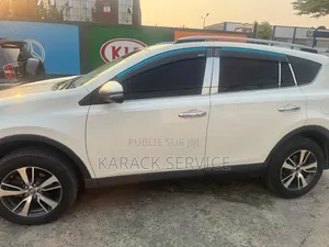 Toyota RAV4 2017 Blanc