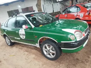 Toyota Corolla 2017 Vert