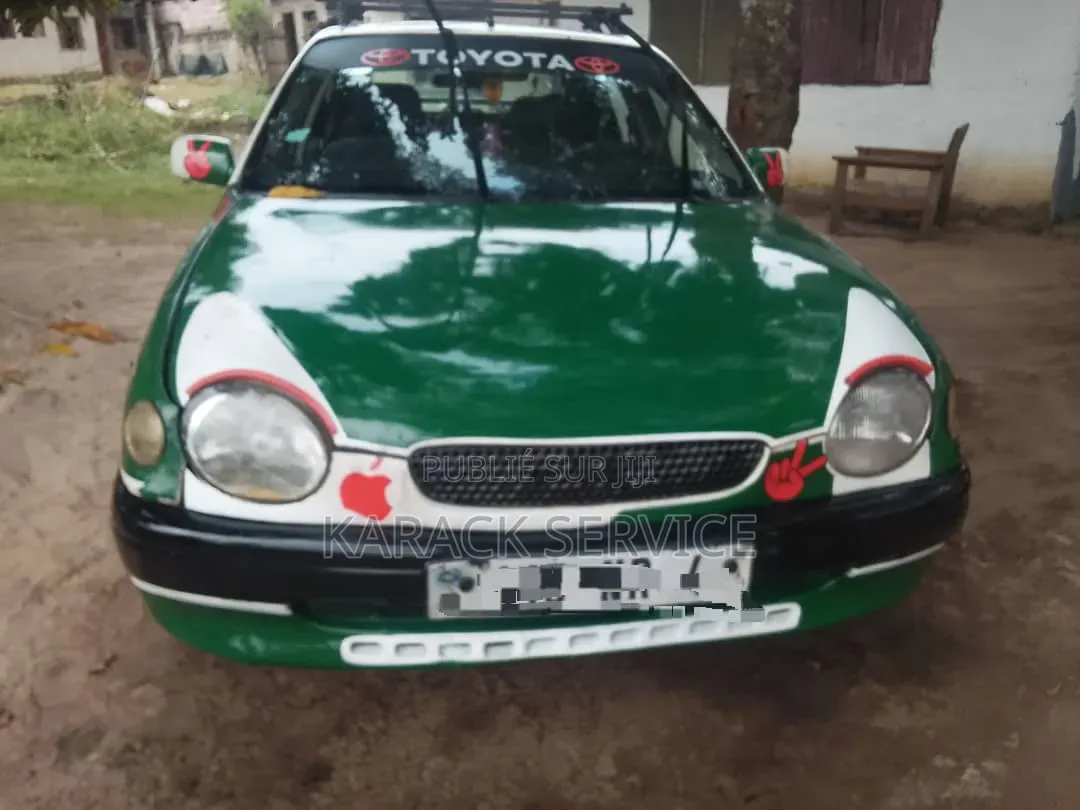 Toyota Corolla 2017 Vert