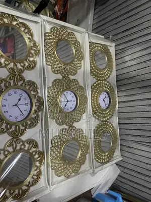 Urgent Promo : Magnifique Set Déco Mural (Horloge + Miroirs) !