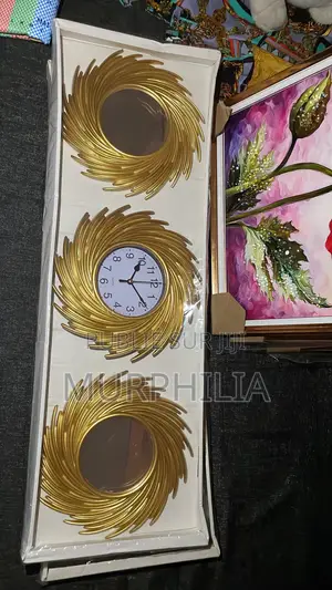 Urgent Promo : Magnifique Set Déco Mural (Horloge + Miroirs) !