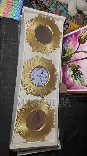 Urgent Promo : Magnifique Set Déco Mural (Horloge + Miroirs) !