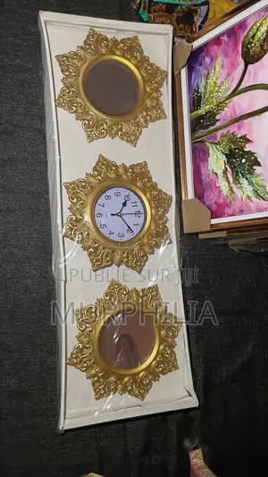 Urgent Promo : Magnifique Set Déco Mural (Horloge + Miroirs) !