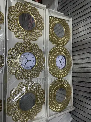Urgent Promo : Magnifique Set Déco Mural (Horloge + Miroirs) !