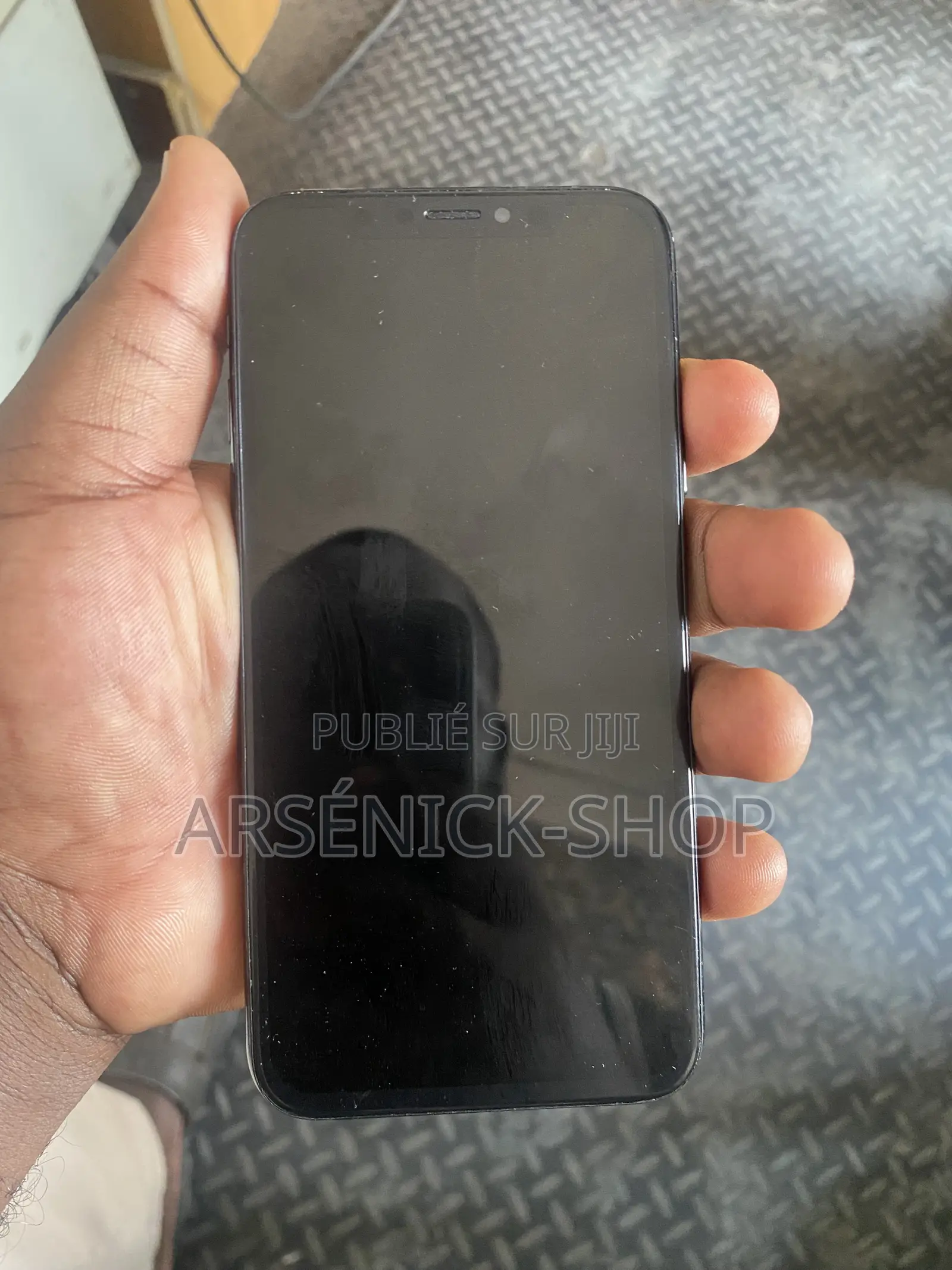 Apple iPhone X 64 GB Noir