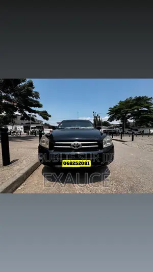 Toyota RAV4 2010 Noir