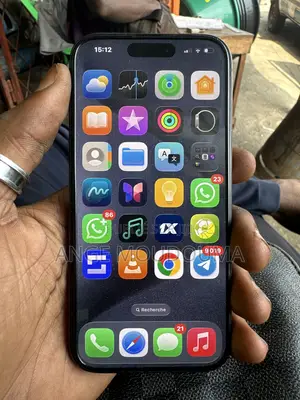 Nouveau Apple iPhone 15 Pro 128 GB Gris