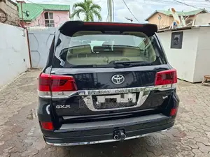 Toyota Land Cruiser Prado 2.8 2024 Noir