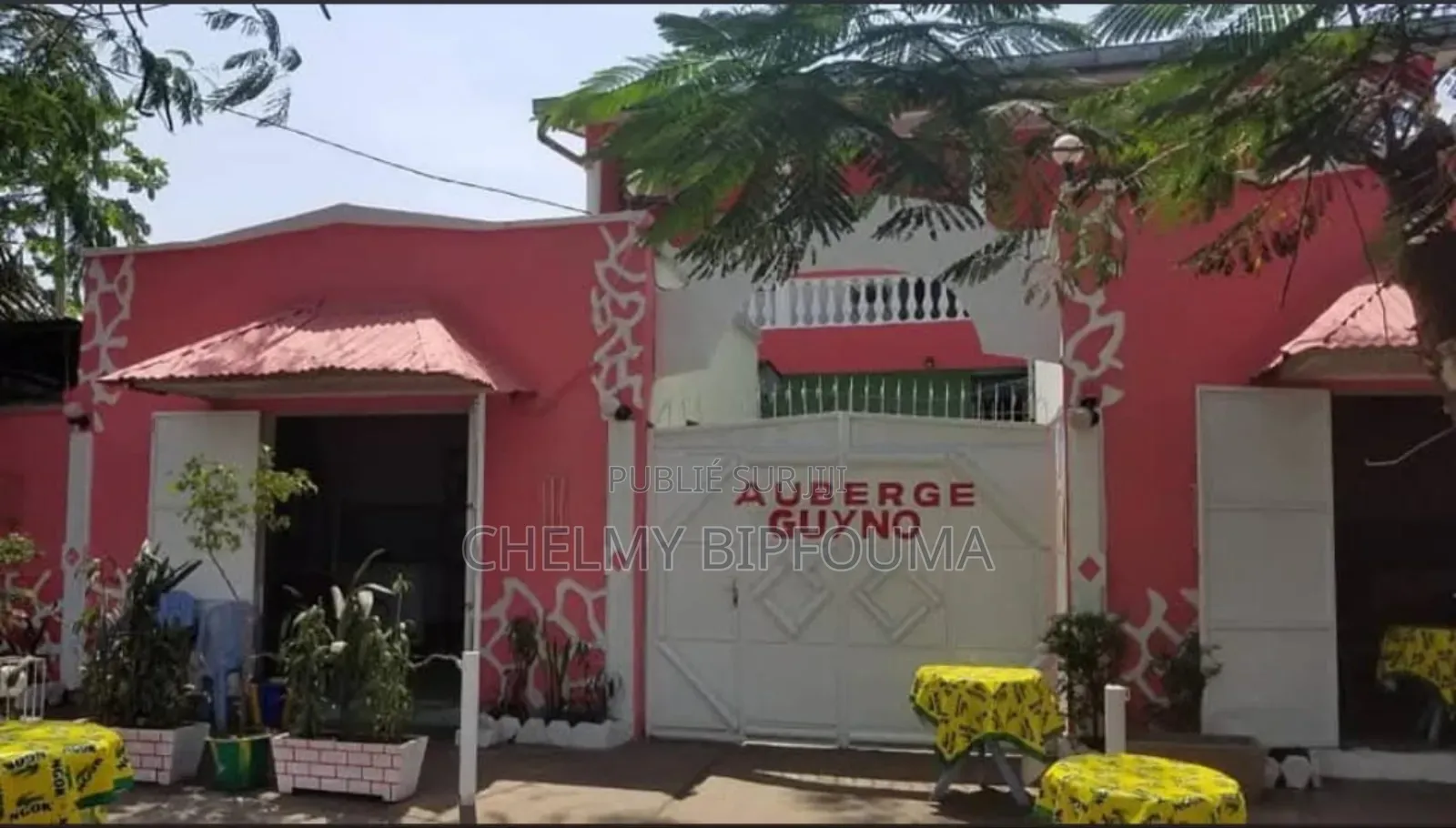 Parcelle Et Auberge