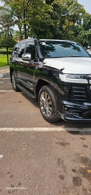 Nouveau Toyota Land Cruiser Base 4WD 2026 Noir