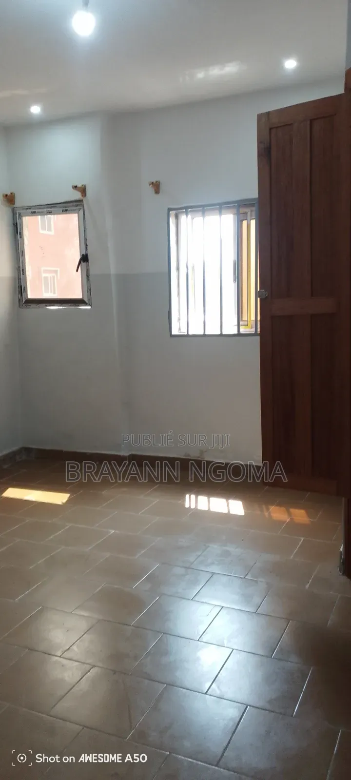 3chbre Appartement dans Brayann, Lumumba à Louer