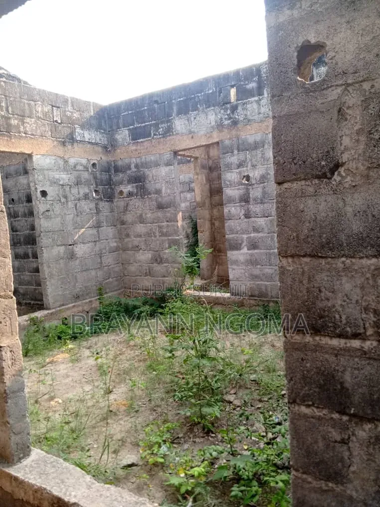 2chbre Appartement dans Brayann Ngoma, Lumumba à Vendre