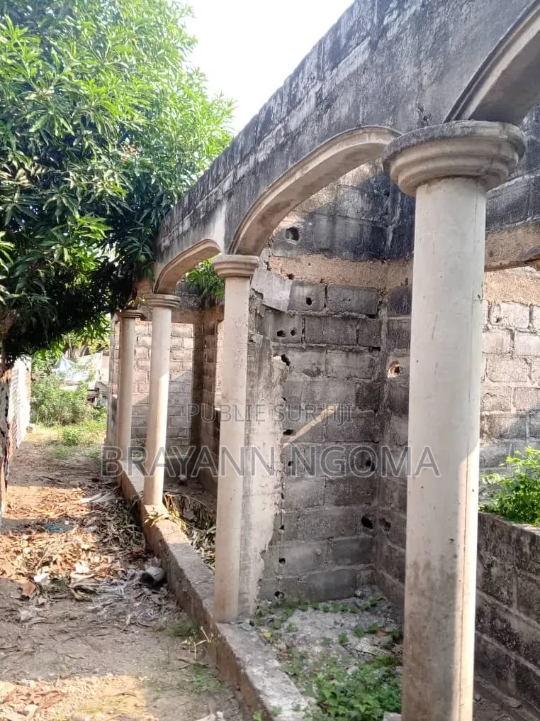 2chbre Appartement dans Brayann Ngoma, Lumumba à Vendre
