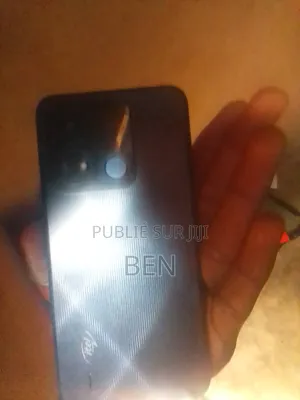 Itel A04 32 GB Noir