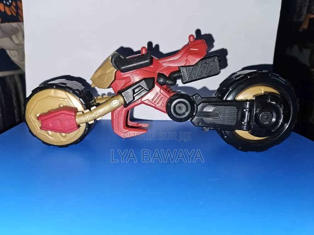 Moto Transformable Iron Man (Marvel Bend and Flex) – Moto Seule.