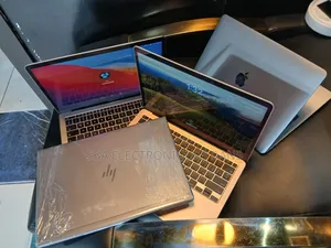Ordinateur portable Apple MacBook Pro 8GB Intel Core i7 eMMC 256GB