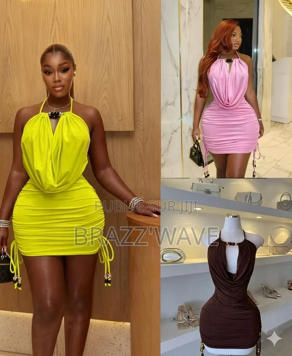 Robe Courte Avec Lanières