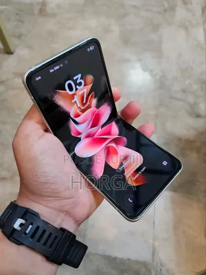 Nouveau Samsung Galaxy Z Flip 3 256 GB Doré
