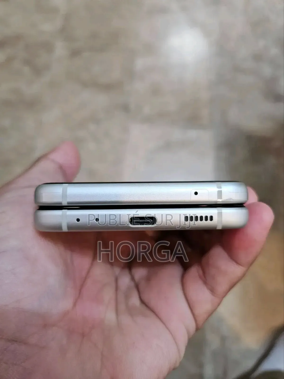 Nouveau Samsung Galaxy Z Flip 3 256 GB Doré