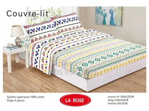 Draps À Housse De Trois Places.