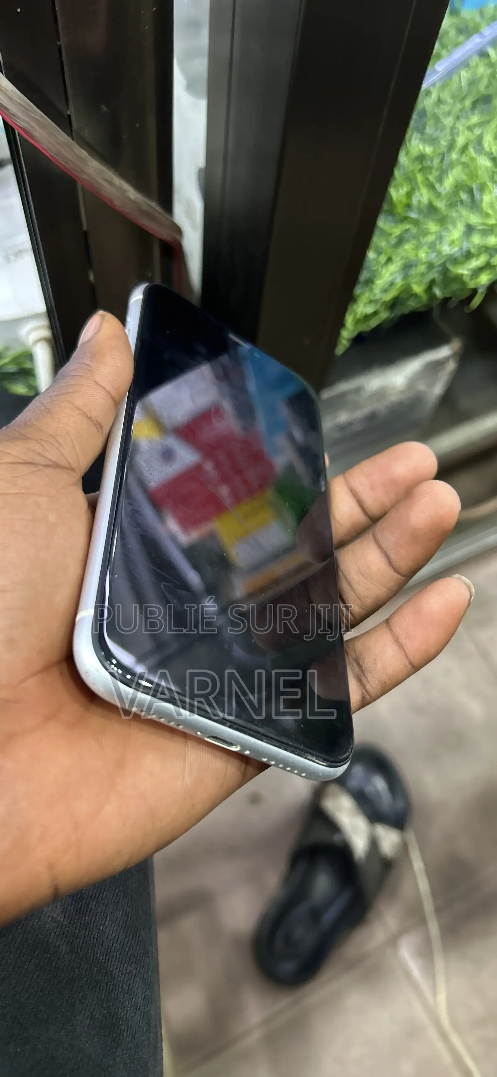 Nouveau Apple iPhone XR 64 GB Blanc
