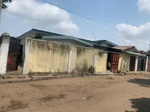 Parcelle a Vendre À Bacongo Mpissa