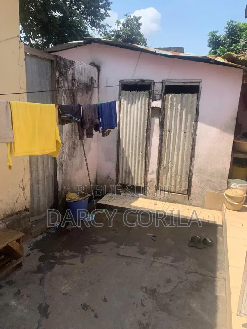 Parcelle a Vendre À Bacongo Mpissa