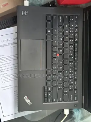 Nouveau Ordinateur portable HP 14-dq1025cl 8GB Intel Core i5 HDD 60GB