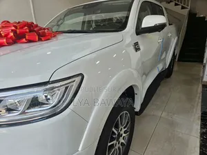 Nouveau Voiture 2025 Blanc