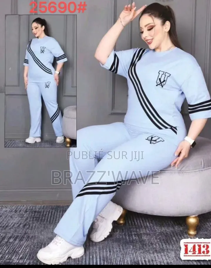 Ensemble Sweat-Shirt Et Pantalon Bleu Ciel Pour Femme