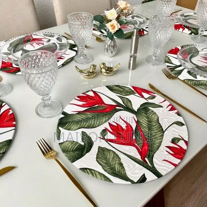 Sets De Table Avec Housse Changeable.