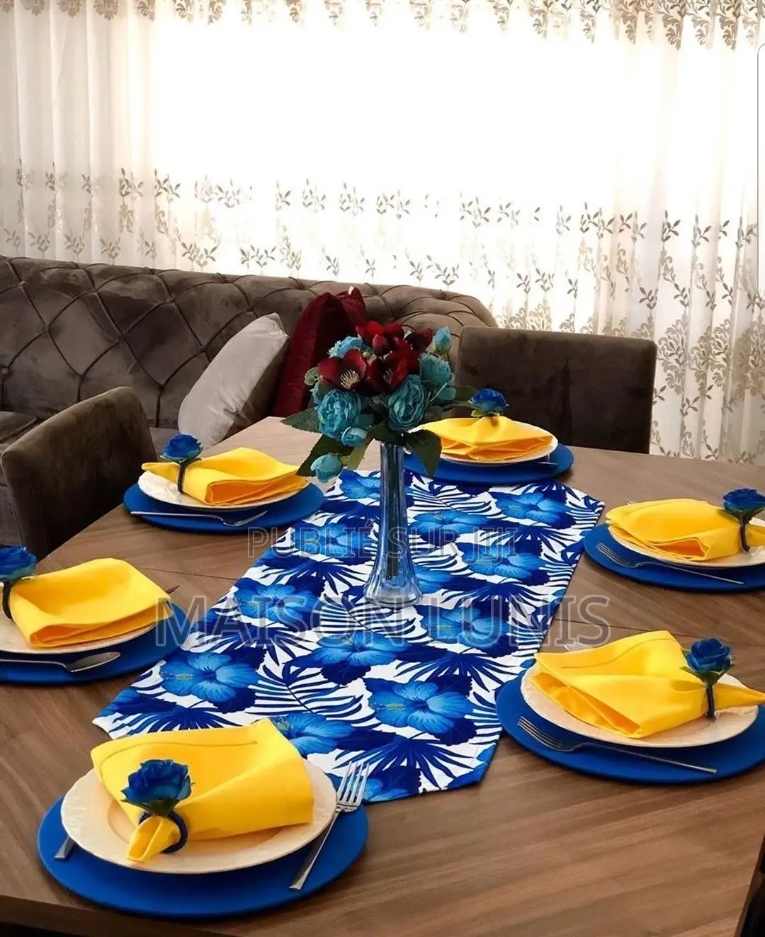 Sets De Table Avec Housse Changeable.