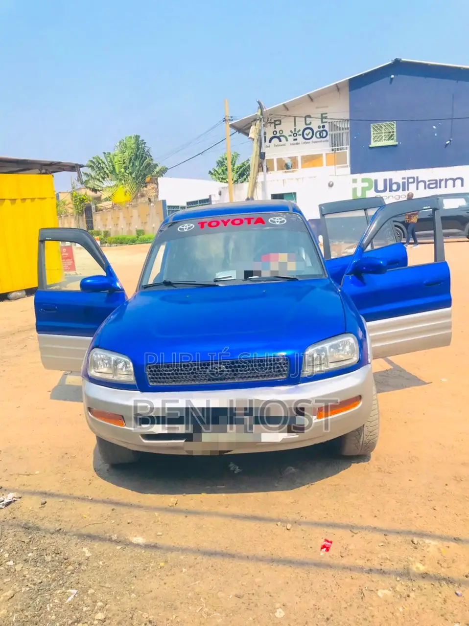 Toyota RAV4 Base 4x4 1999 Bleu