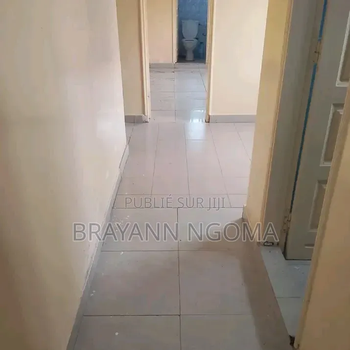 3chbre Villa dans Brayann Ngoma, Loandjili à Vendre