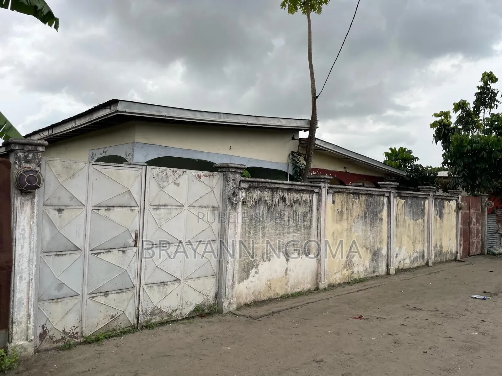 2chbre Appartement dans Brayann Ngoma, Tié-Tié à Vendre