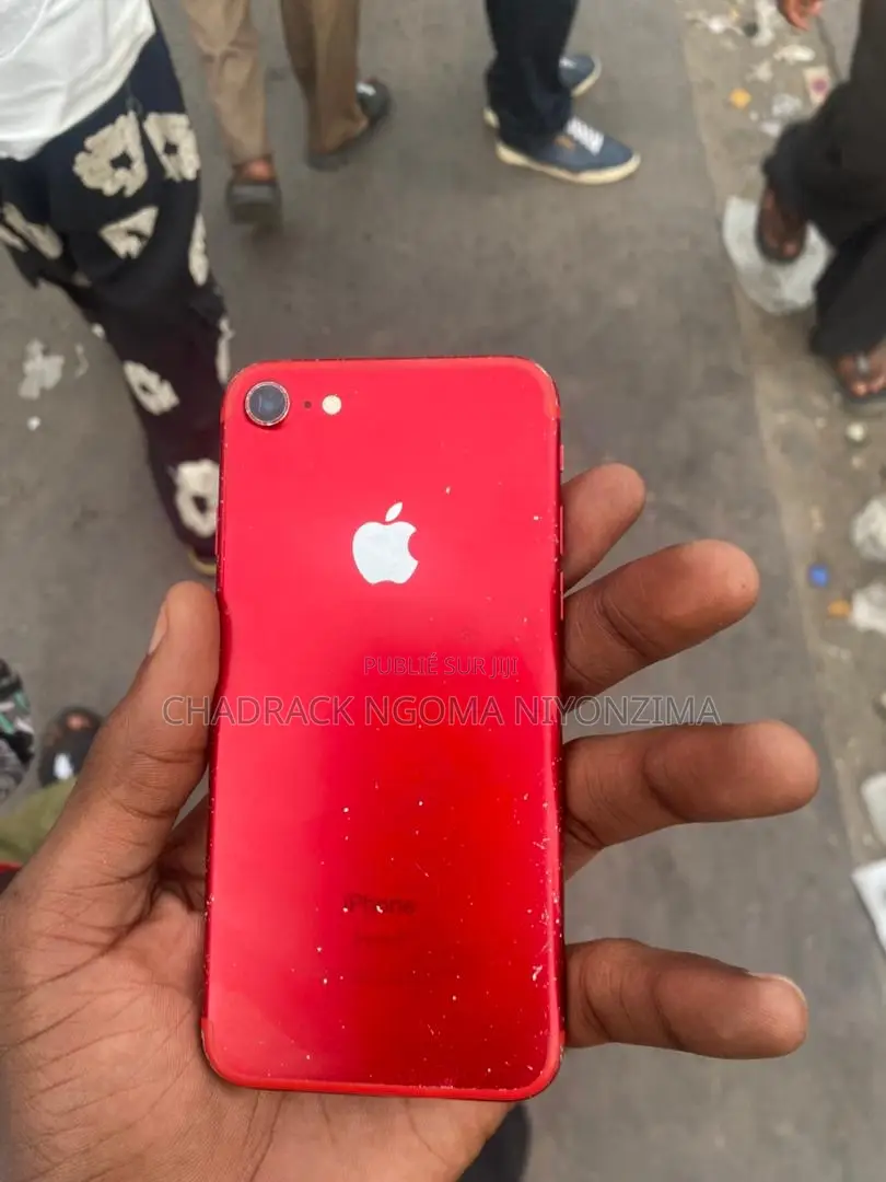 Apple iPhone 7 32 GB Rouge