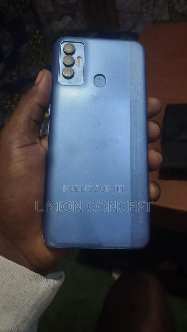 Tecno Camon 18i 128 GB Bleu