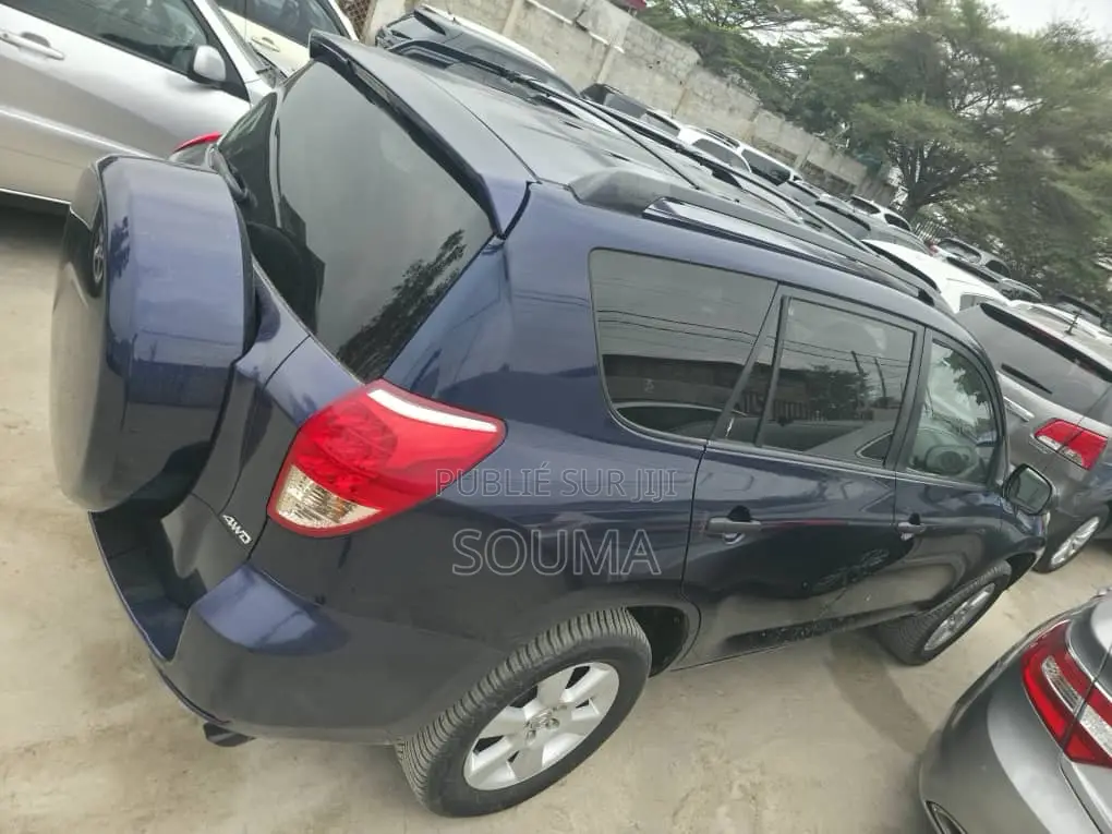 Toyota RAV4 Automatic 2003 Bleu