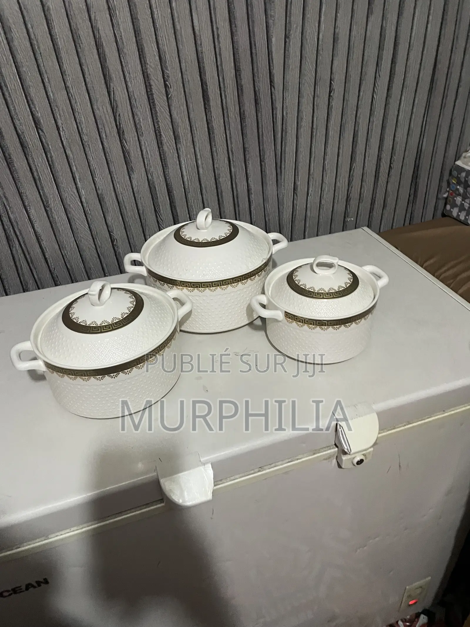 Lot De 3 Soupières Design or Blanc – Neuf