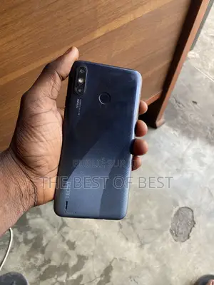 Tecno Spark 4 Air 32 GB Bleu